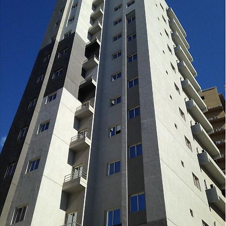 Riviera Apartments Kuwait City Esterno foto