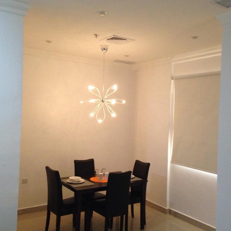 Riviera Apartments Kuwait City Esterno foto