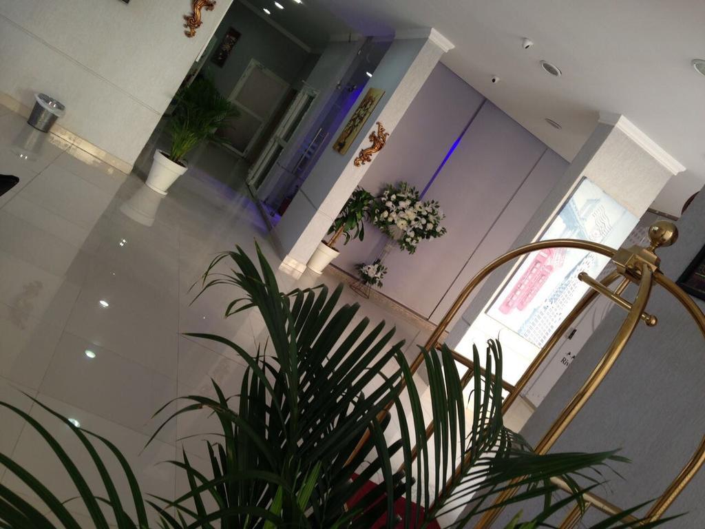Riviera Apartments Kuwait City Esterno foto