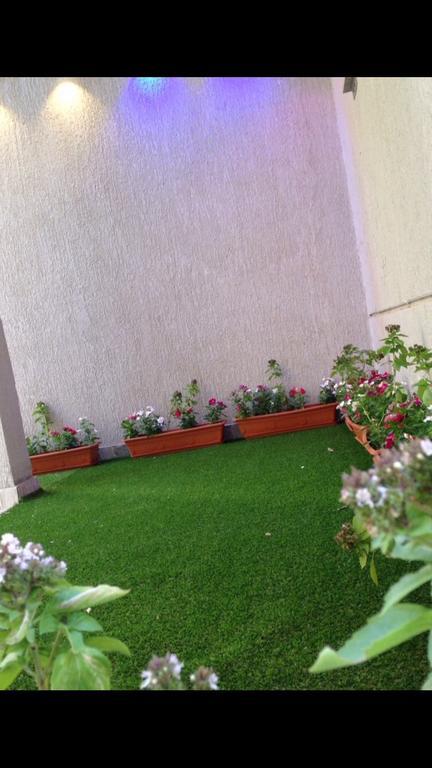 Riviera Apartments Kuwait City Esterno foto